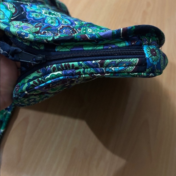 Vera Bradley Floral Blue and Green Travel Bag - Picture 16 of 16